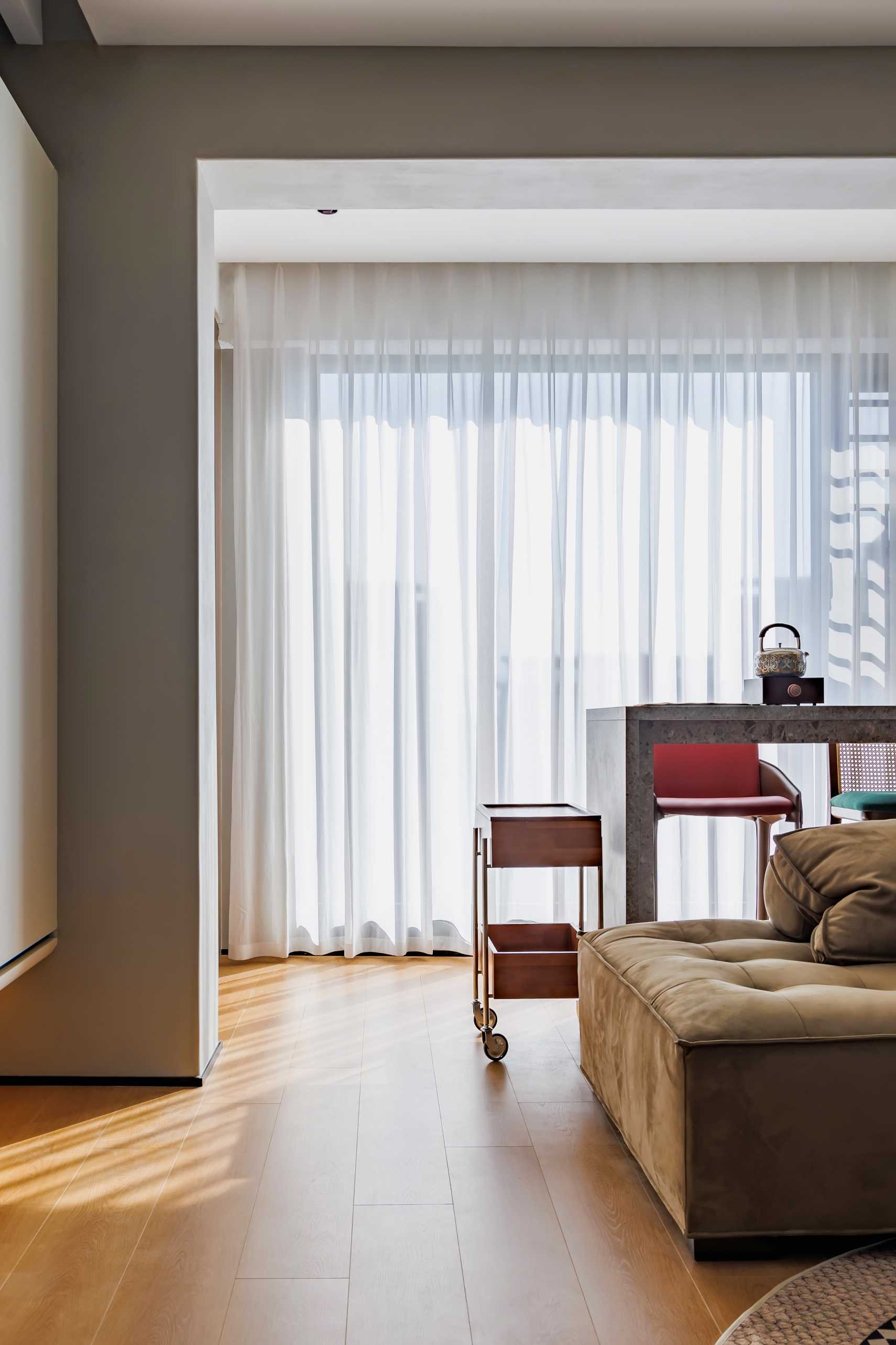 落地(dì)照(zhào)片